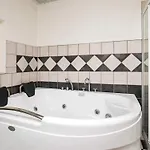 Prázdninový dům 4 Star In *